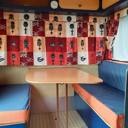 Maison D'Hotes Afrika Du Queyroux Ginestet Room photo
